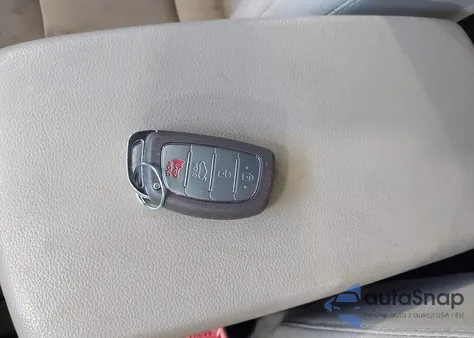 2018 Hyundai Elantra Value Edition из США, поврежденный, VIN 5NPD84LFXJH218923